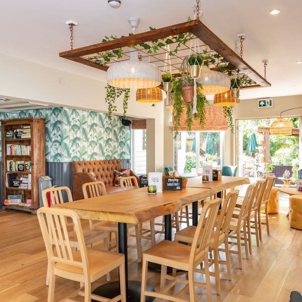A light dining area for hosting special occasion